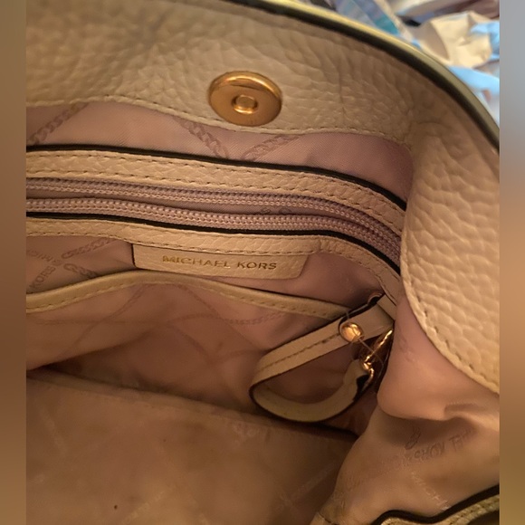 Michael Kors  Leather Shoulder Bag - Picture 9 of 11